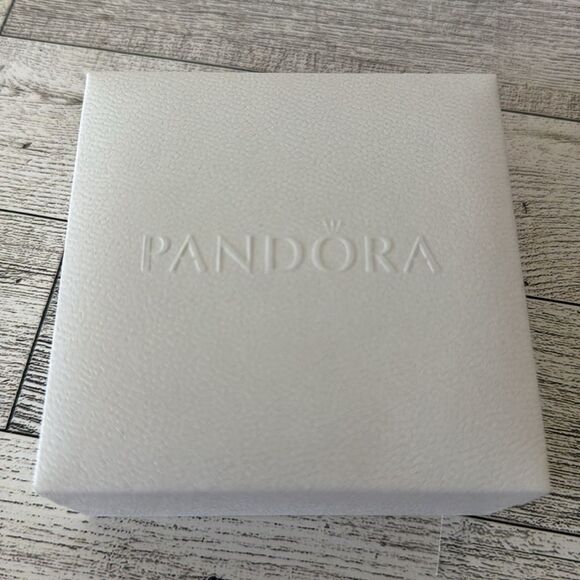 NEW Pandora Sterling Silver 925 Infinity Heart Clasp Bangle Bracelet - Picture 8 of 8